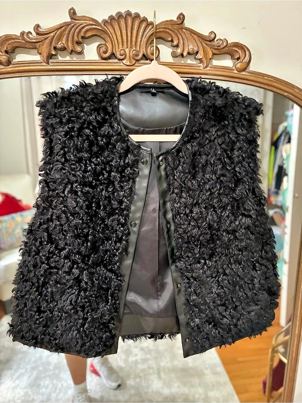 Joh Apparel Jacquelina Sherpa Fur & Leather Vest Black Medium